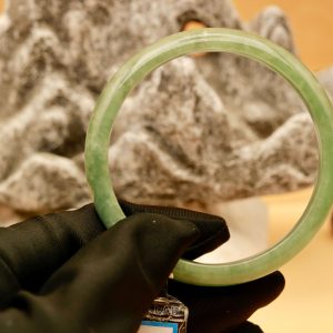 Vòng Tay Ngọc Quý Cẩm Thạch Thiên Nhiên 69557